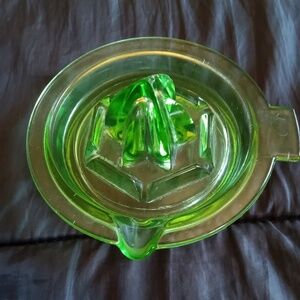 Vintage Federal Green Uranium Glass Orange Lemon Juicer Reamer